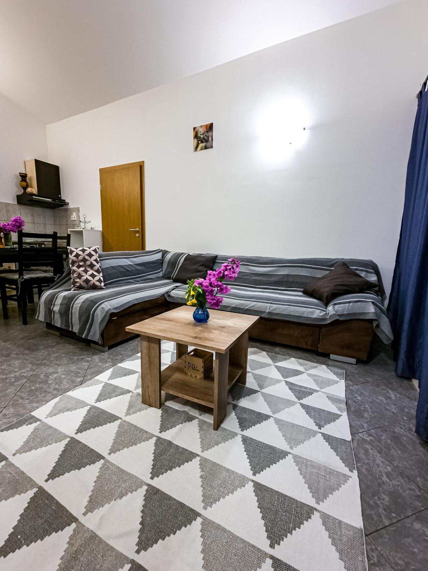 Apartments Mani Trogir Exterior foto