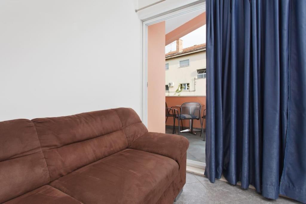 Apartments Mani Trogir Exterior foto