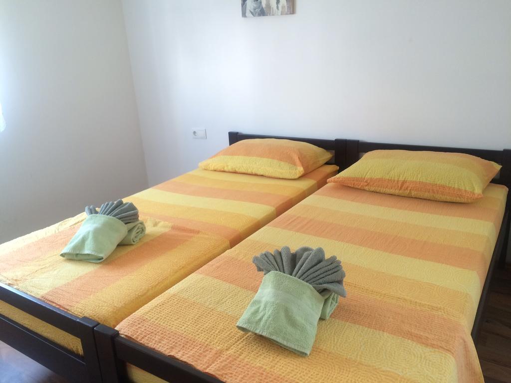 Apartments Mani Trogir Exterior foto