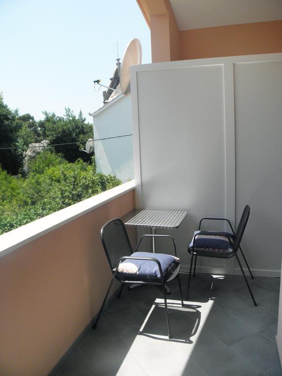 Apartments Mani Trogir Cameră foto